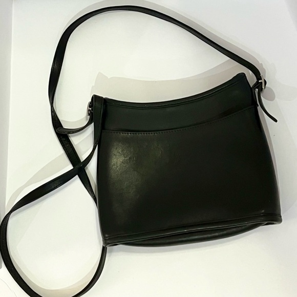 Coach Handbags - Vintage Coach Mambo Black Crossbody Bag #9062